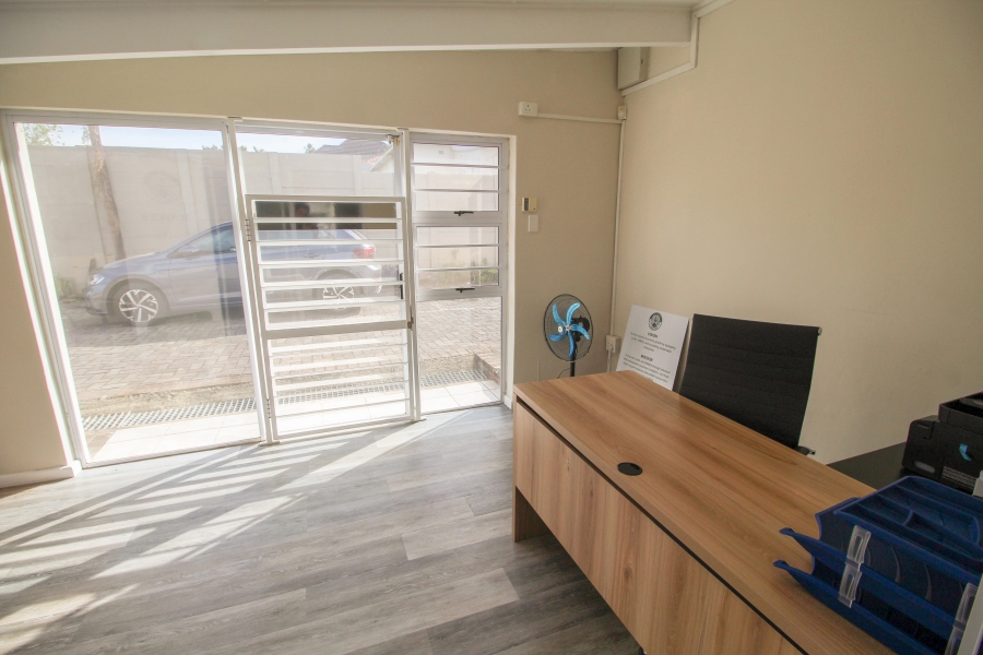 Commercial Property for Sale in Nahoon Eastern Cape